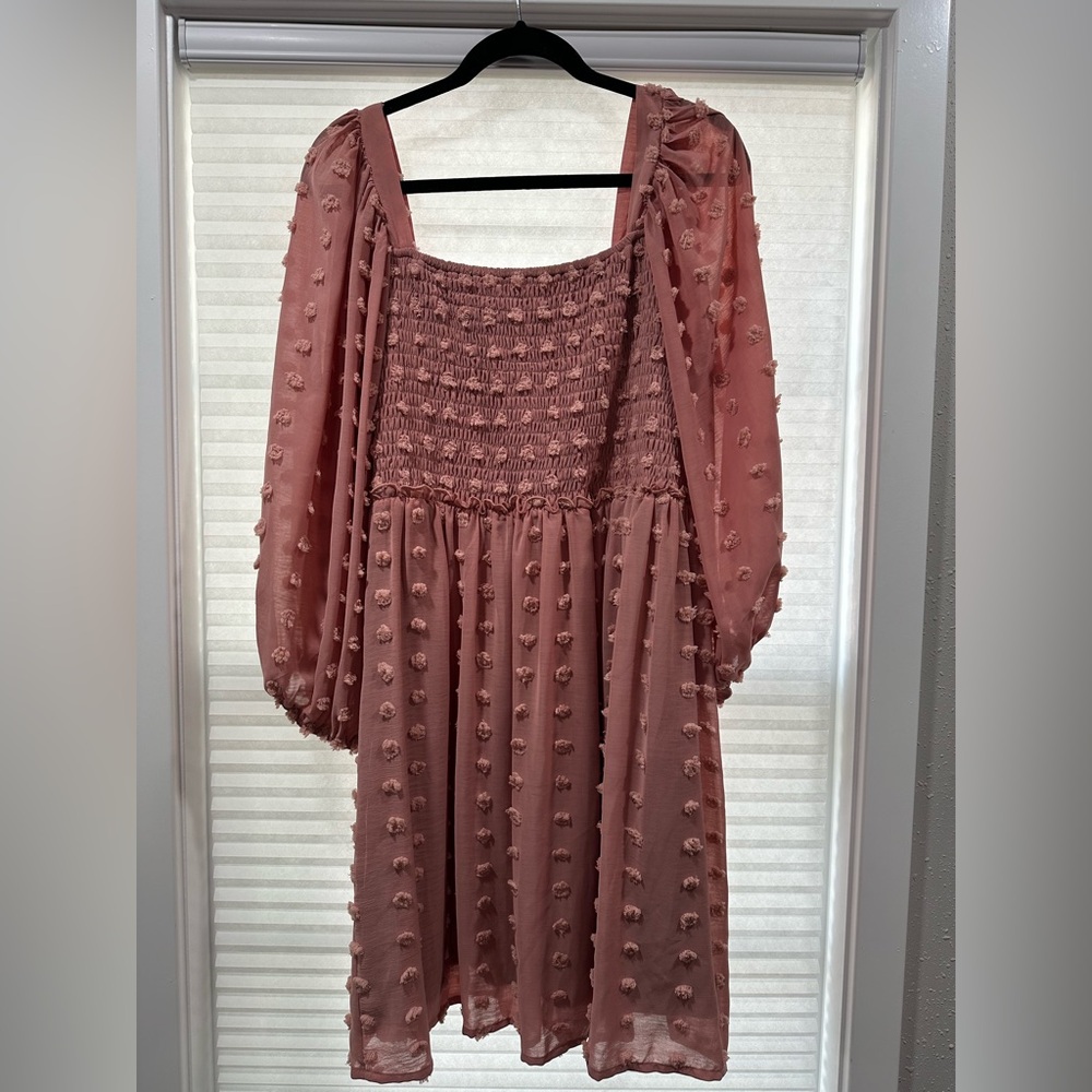 Chic Long Sleeve Textured Dress in Dusty Pink